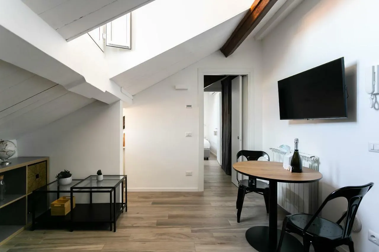 Milano Apartments Darsena Milan